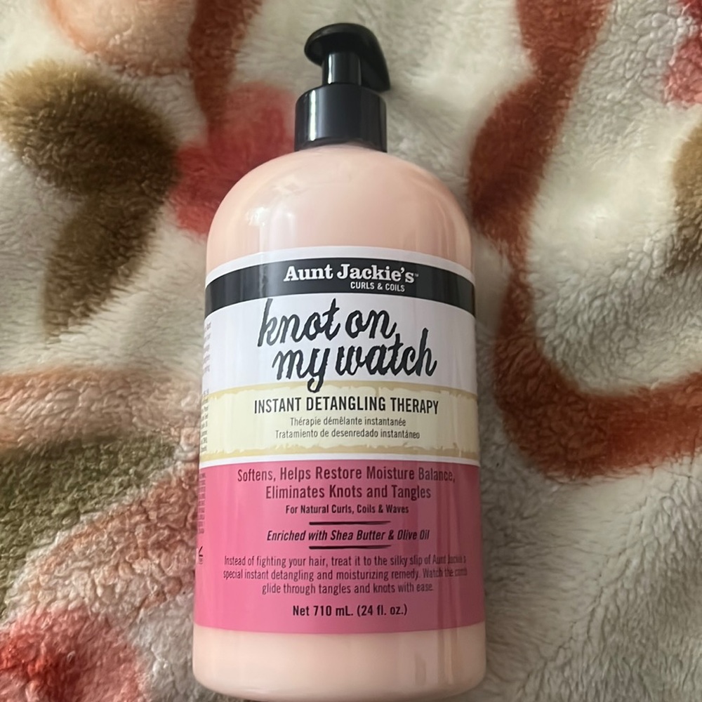 Knot on my watch hair detangler